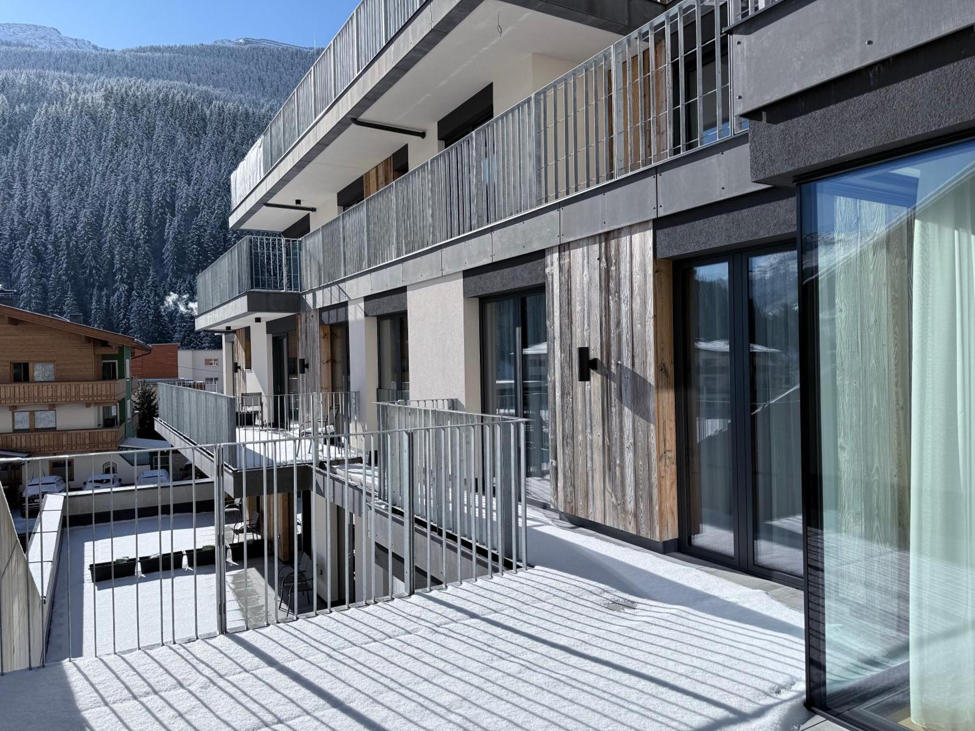 Elsa Spa Apartments Tux Luaran gambar